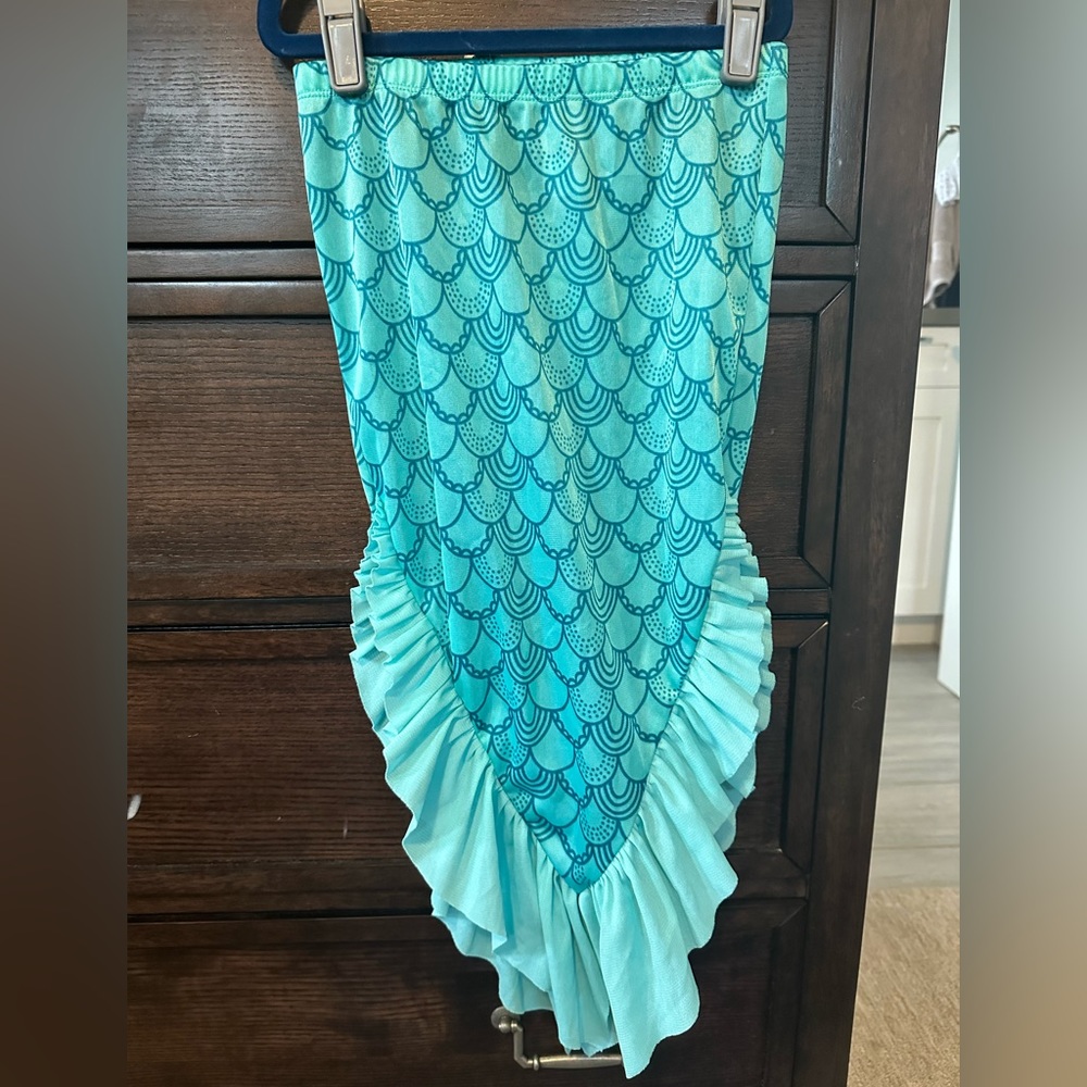 Girls mermaid tail cover up
